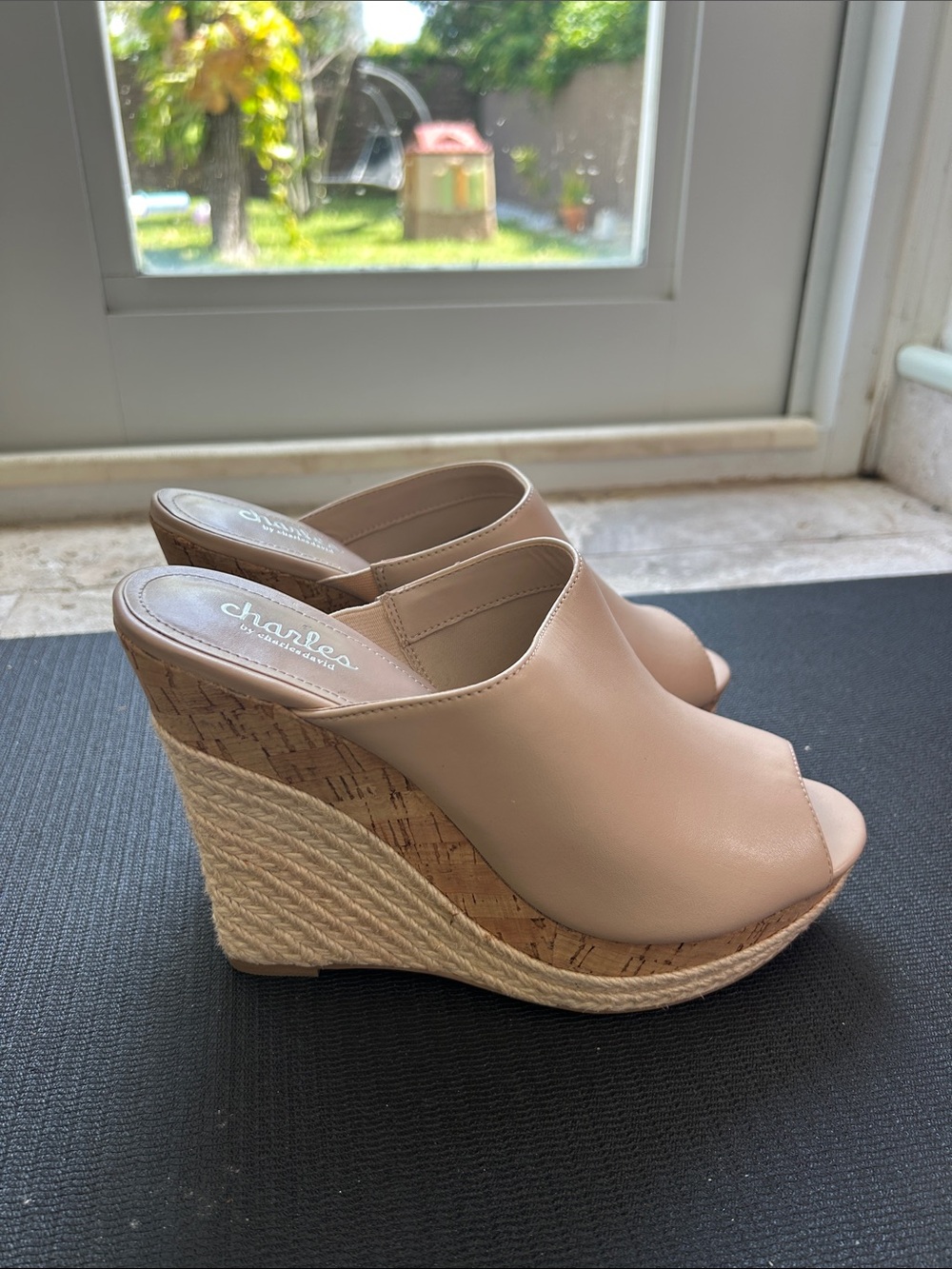 Charles David wedges platform heels shoes size 9